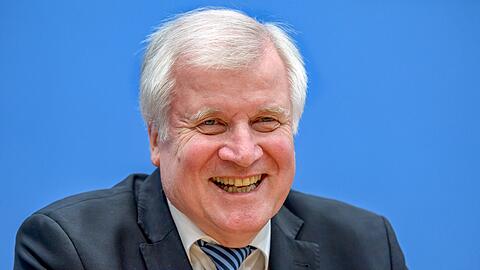 "Ich habe nicht die geringste Angst vor dem Ruhestand", sagt Horst Seehofer, Bundesinnenminister und langjähriger CSU-Chef.