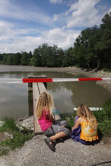 Wo ist Schnappschildkröte "Lotti"? Bilder von der großen Such-Aktion.
