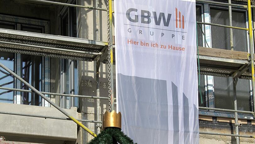 Richtfeste zu feiern, wie hier in den Nymphenburger Höfen, wird seltener bei der GBW. In den nächsten Monaten wird das Unternehmen wohl vor allem große Verkaufsgeschäfte feiern. Richtfeste zu feiern, wie hier in den Nymphenburger Höfen, wird seltener bei der GBW. In den nächsten Monaten wird das Unternehmen wohl vor allem große Verkaufsgeschäfte feiern.