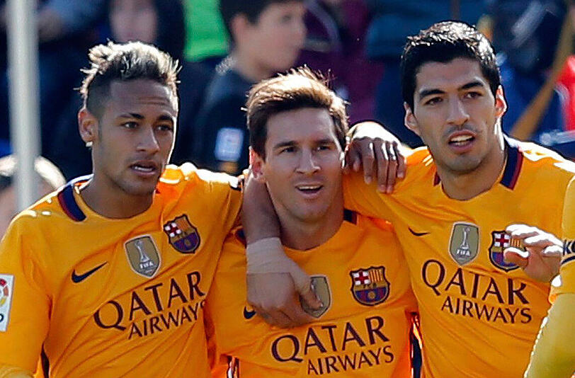 Die Spieler des FC Barcelona feiern erst nächste Woche die Meisterschaft mit den Fans.