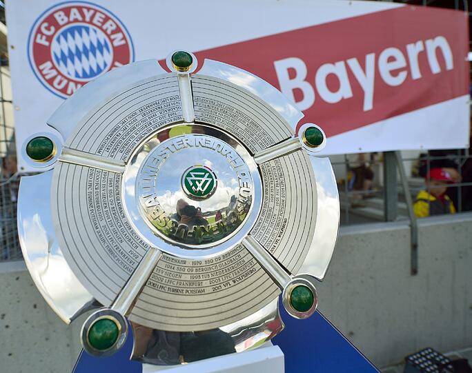 Die Frauen des FC Bayern stehen kurz vor der Titelverteidigung in der Bundesliga.