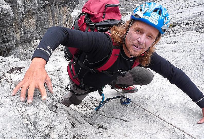 "Jeder Mensch hat seinen Everest": Andy Holzer beim Aufstieg.