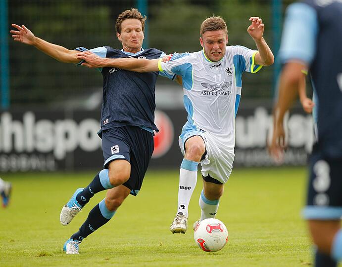 Erstes Training der Löwen in der neuen Trikot-Kollektion von uhlsport - sehen Sie hier die Bilder von der Grünwalder Straße.
