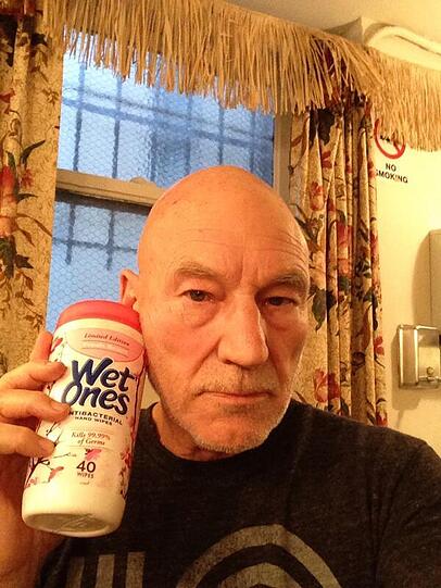 Patrick Stewart hat aus Feuchttücher-Perspektive noch etwas anzumerken.