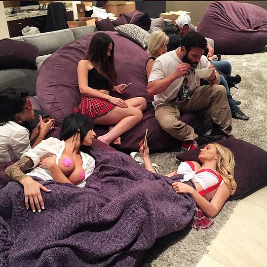 Eine Auswahl der Themen, die Dan Bilzerian so interessieren.