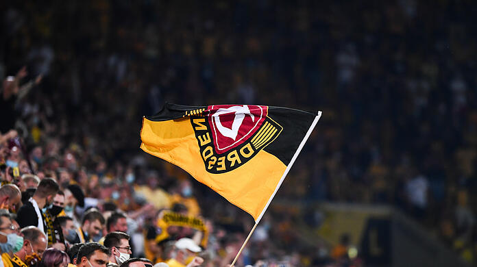 Die Ultras von Dynamo Dresden lehnen Investorenklubs wie Türkgücü kategorisch ab. (Symbolbild)