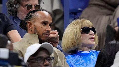 Reichlich Prominenz auf der Tribüne: Formel-1-Rekordweltmeister Lewis Hamilton (l) neben Vogue-Chefredakteurin Anna Wintour.