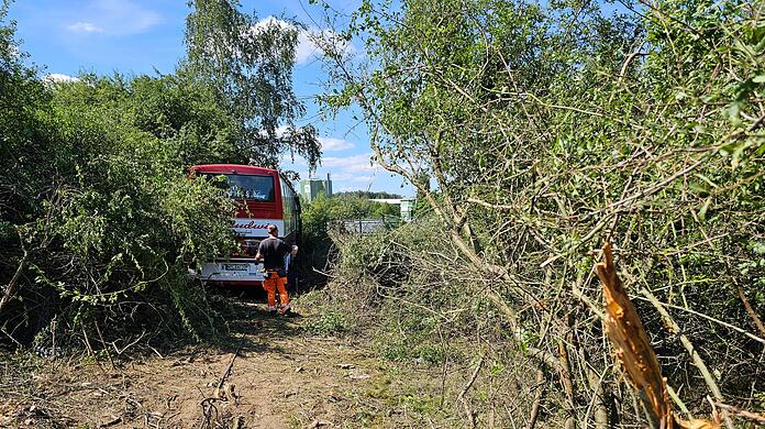 Sieben Verletzte nach Unfall eines Reisebusses auf der A72.