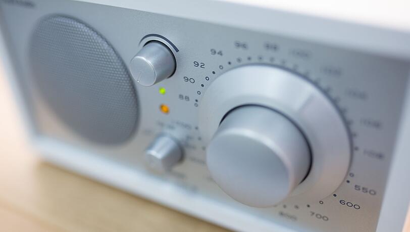 Die Radiosender spielen immer weniger deutschsprachige Titel (Symbolbild).