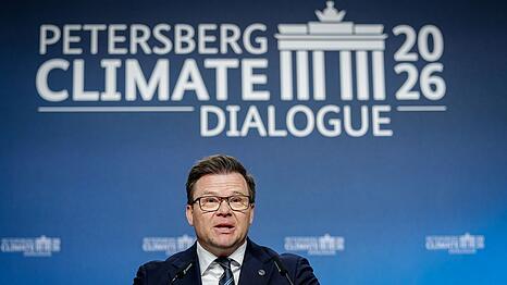 Umweltminister Carsten Schneider hat den Petersberger Klimadialog er&ouml;ffnet.