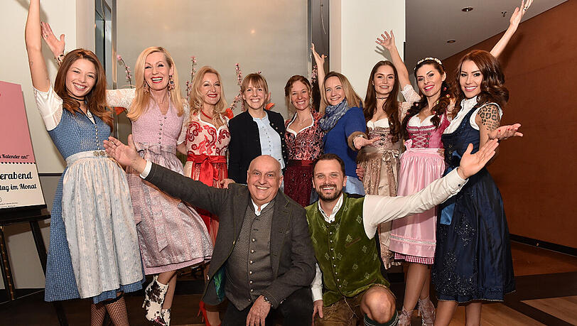 Lena Meckel, Daniela Sandvoss, Barbara Osthoff, Nina Munz, Heidi Zacher, Eileen Popielaty, Sarah Zahn, Jeannette Graf, Tiger Kirchharz, Dr. Axel Munz (Angermaier), Felix Oberthür ("Irmi"-Wirt). Lena Meckel, Daniela Sandvoss, Barbara Osthoff, Nina Munz, Heidi Zacher, Eileen Popielaty, Sarah Zahn, Jeannette Graf, Tiger Kirchharz, Dr. Axel Munz (Angermaier), Felix Oberthür ("Irmi"-Wirt).