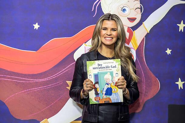 Kinderbuchautorin Hendrikje Balsmeyer hat ihre Tochter Anouk (7) zur Heldin ihrer eigenen, erfolgreichen Kinderbuchreihe gemacht.