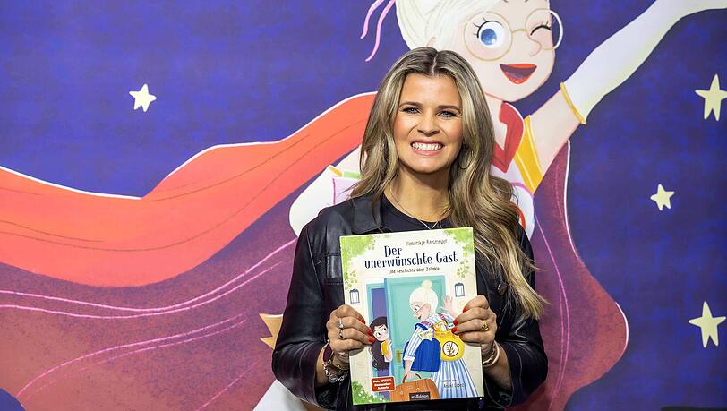 Kinderbuchautorin Hendrikje Balsmeyer hat ihre Tochter Anouk (7) zur Heldin ihrer eigenen, erfolgreichen Kinderbuchreihe gemacht. Kinderbuchautorin Hendrikje Balsmeyer hat ihre Tochter Anouk (7) zur Heldin ihrer eigenen, erfolgreichen Kinderbuchreihe gemacht.