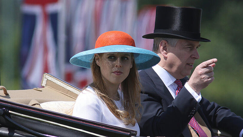 Prinzessin Beatrice und Prinz Andrew im Jahr 2015 Prinzessin Beatrice und Prinz Andrew im Jahr 2015