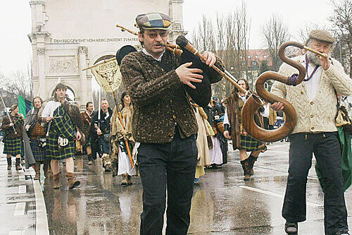 Am Wochenende startet der St. Patricks Day. Hier gibt's Bilder aus den vergangenen Jahren...