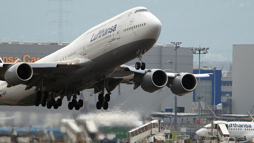 Mit Jumbojets fliegt die Lufthansa ab Mittwoch zwischen Frankfurt und Berlin.
