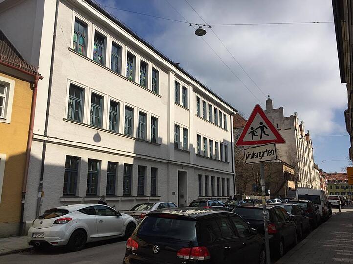 Der Kindergarten an der Haimhauserstraße in Altschwabing muss wegen Sanierungsbedarf geschlossen werden.