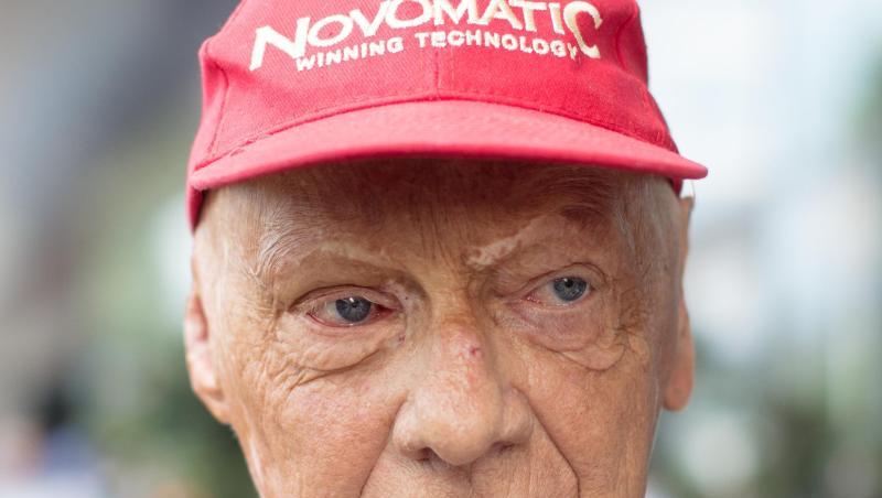 Formel-1-Legende Niki Lauda geht es laut seinem Sohn besser. Formel-1-Legende Niki Lauda geht es laut seinem Sohn besser.