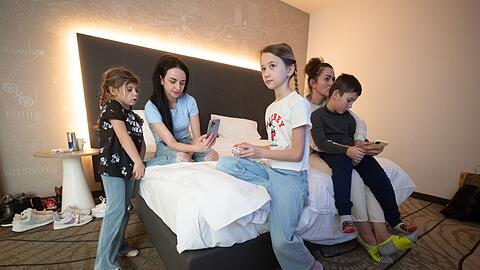 In Frankfurt am Main sind ukrainische Frauen und Kinder in einem Hotel untergekommen.