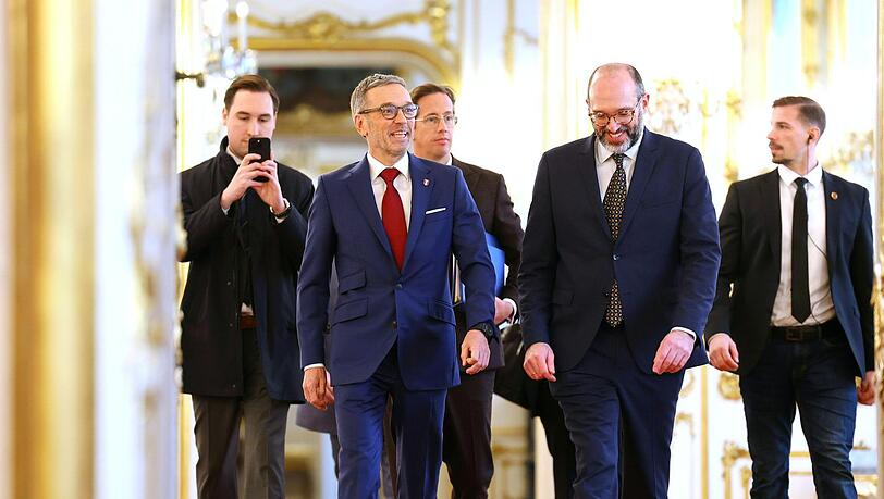 FPÖ-Chef Herbert Kickl scheint drei Monate nach der Parlamentswahl auf dem Weg zur Kanzlerschaft. FPÖ-Chef Herbert Kickl scheint drei Monate nach der Parlamentswahl auf dem Weg zur Kanzlerschaft.