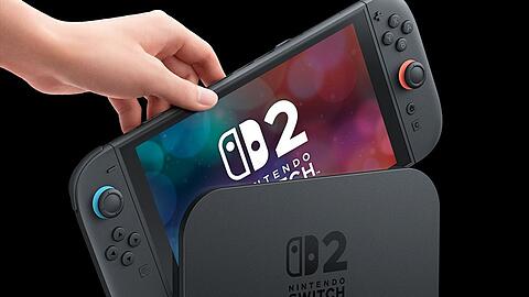 In neuen Switch-2-Modellen l&auml;sst sich nun der Akku problemlos tauschen.