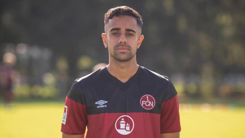 Singh (21) will sich im Sommer für einen Platz in der Startelf des FC Bayern München empfehlen.