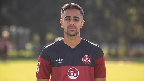 Singh (21) will sich im Sommer für einen Platz in der Startelf des FC Bayern München empfehlen.