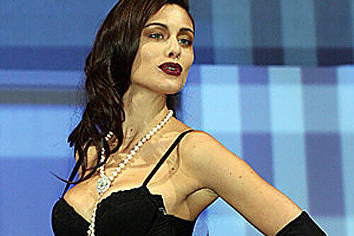 Marica Pellegrinelli, die Freundin von Eros Ramazotti,  zeigte sich sexy in Hamburg