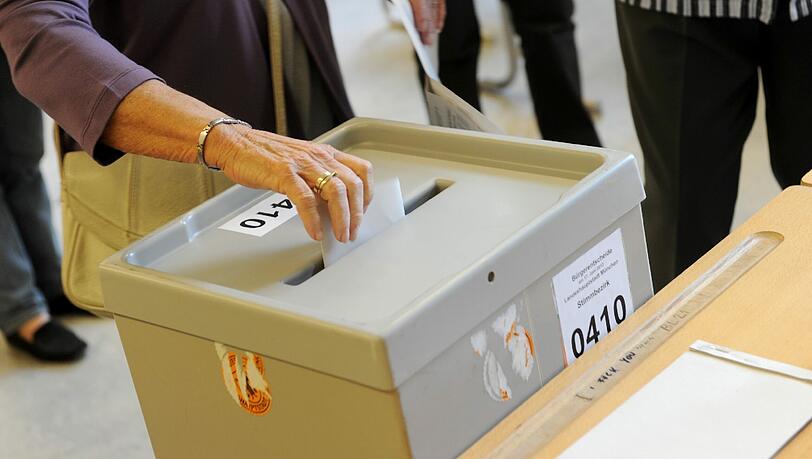 Am 26. September ist Bundestagswahl. Die AZ hat Münchnerinnen und Münchner gefragt, was sie sich von der neuen Regierung erhoffen. (Symbolbild) Am 26. September ist Bundestagswahl. Die AZ hat Münchnerinnen und Münchner gefragt, was sie sich von der neuen Regierung erhoffen. (Symbolbild)