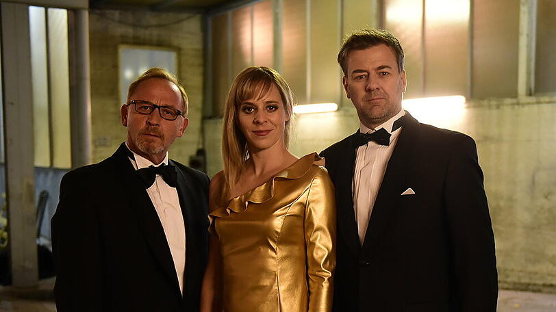 "München Mord: Die Unterirdischen": Schaller (Alexander Held, l.), Angelika Flierl (Bernadette Heerwagen) und Harald Neuhauser (Marcus Mittermeier) ermitteln undercover