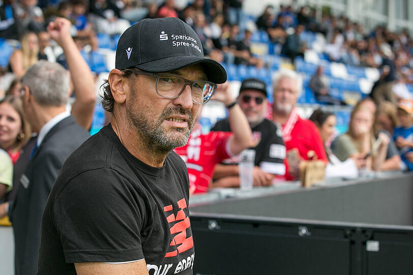 Kritisierte jüngst die Zweitvertretungen: Cottbus-Coach Pelle Wollitz. Kritisierte jüngst die Zweitvertretungen: Cottbus-Coach Pelle Wollitz.