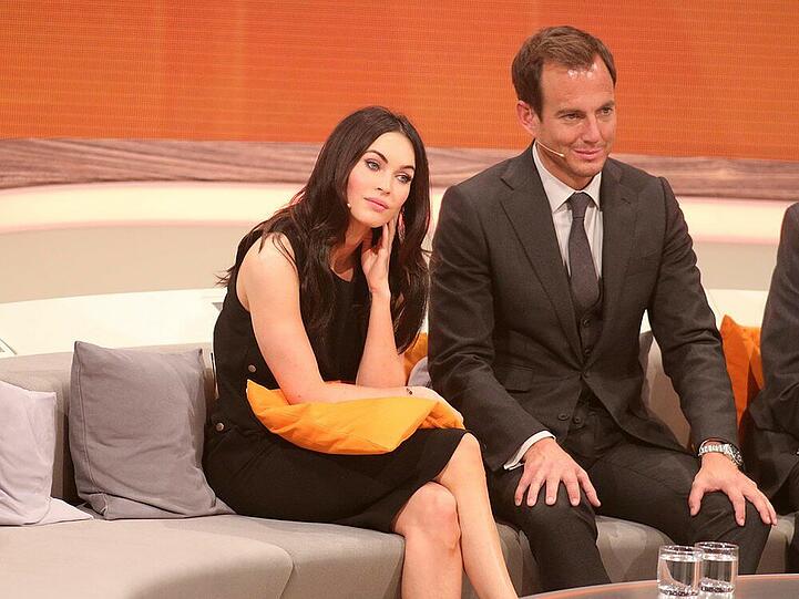 Will Arnett und Megan Fox auf dem "Wetten, dass..?"-Sofa