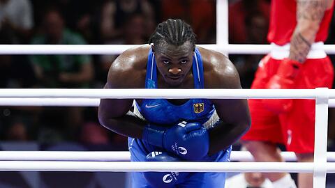 Boxer Nelvie Tiafack hat eine olympische Medaille sicher.