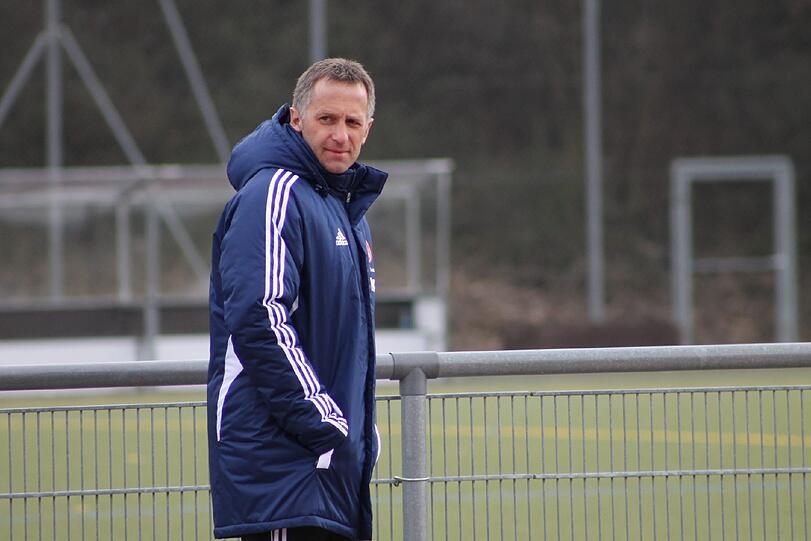 Trainer Rainer Zietsch holte in drei Spielen zwei Siege mit der U19.