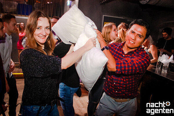 House vs. Black - unter diesem Motto steht der Samstagabend im Jack Rabbit.