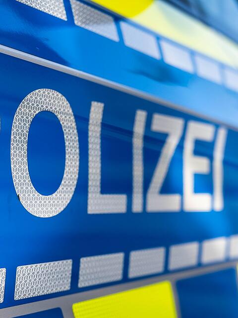 Die Kriminalpolizei sucht nach einem Raub&uuml;berfall in Pfeffenhausen nach Zeugen. (Symbolbild)