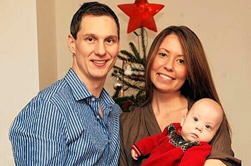 Eine glückliche Familie: EHC-Ass Dave Reid mit Ehefrau Shauna und Sohn Cale.