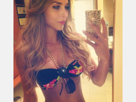 Mario Götzes Freundin Ann-Kathrin Brömmel ist Model. Ihre Vorzüge zeigt sie auch gerne in den sozialen Netzwerken.