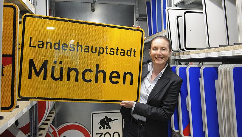 Rosemarie Hingerl geht im Sommer 2022 in Rente. Rosemarie Hingerl geht im Sommer 2022 in Rente.