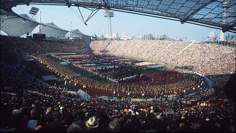So hat es im Münchner Olympiastadion ausgesehen, als dort 1972 die Olympischen Sommerspiele eröffnet wurden. Kann München das wieder?
