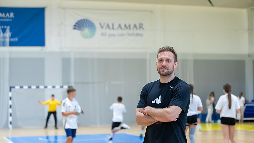 In Poreč etwa leitet Handballstar Luka Cindrić drei Handball-Camptermine im Juni und Juli. In Poreč etwa leitet Handballstar Luka Cindrić drei Handball-Camptermine im Juni und Juli.