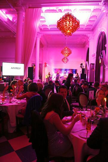 Der Veranstaltstungssaal bei der AMREF Charity Gala "Come fly with us" im Rilano No.6 Lenbach Palais in München. Am 21.03.2014 fand dort die Gala zugunsten der 50 Jahre AMREF FLYING DOCTORS statt.