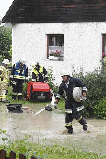 In Gelting waren Häuser zwischenzeitlich vom Wasser eingeschlossen.