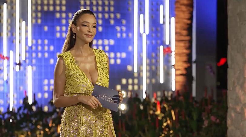Moderiert auch Staffel zwei von "Villa der Versuchung": Verona Pooth. Moderiert auch Staffel zwei von "Villa der Versuchung": Verona Pooth.