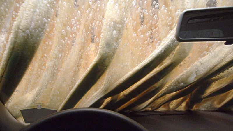 Ein Auto wird in einer Waschstraße gereinigt. Foto: Oliver Berg/dpa/Symbolbild Ein Auto wird in einer Waschstraße gereinigt. Foto: Oliver Berg/dpa/Symbolbild