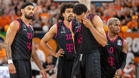 Die Telekom Baskets Bonn verlieren das dritte Spiel der BBL-Finalspiele deutlich.