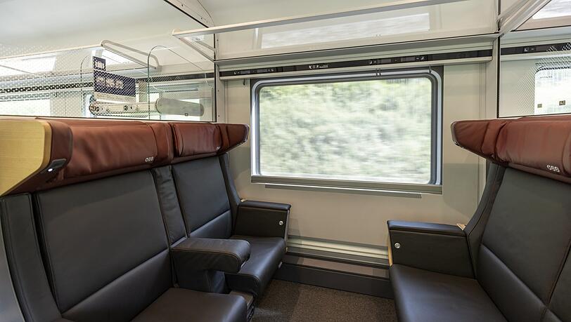 Echtes Leder und viel Platz in der Business Class. Echtes Leder und viel Platz in der Business Class.