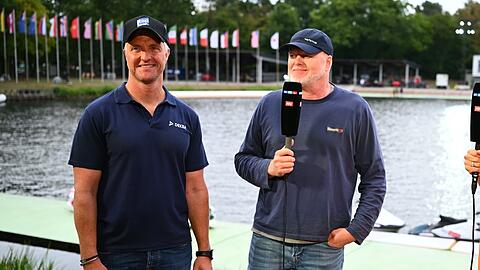 Stefan Raab (re.) holte sich f&uuml;r die "Jetski Star WM" Ralf Schumacher an die Seite.