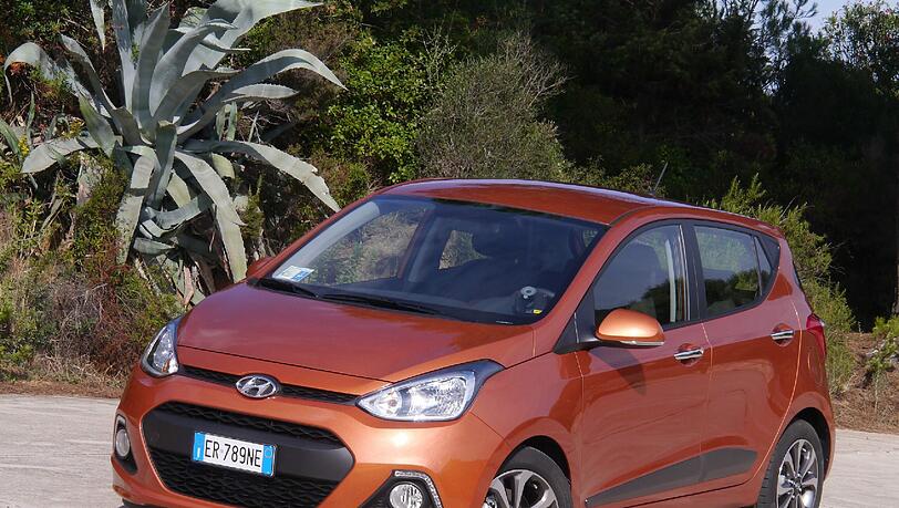 Angenehmes Äußeres und innere Werte: Der neue Hyundai i10 bietet ab 9950 Euro relativ viel Platz bei sehr kompakten Abmessungen. Angenehmes Äußeres und innere Werte: Der neue Hyundai i10 bietet ab 9950 Euro relativ viel Platz bei sehr kompakten Abmessungen.