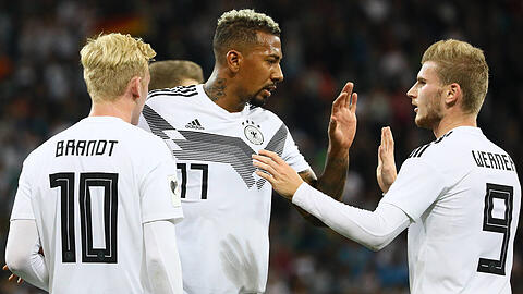 Neuanfang mit dem DFB-Team: Jerome Boateng (Mi.) vom FC Bayern.